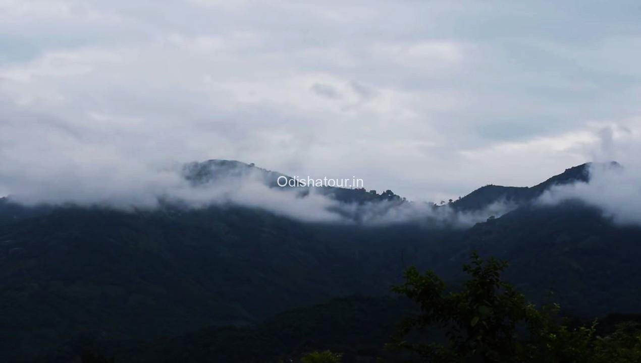 Read more about the article Gandhamardhan Hills & Parbat, Balangir