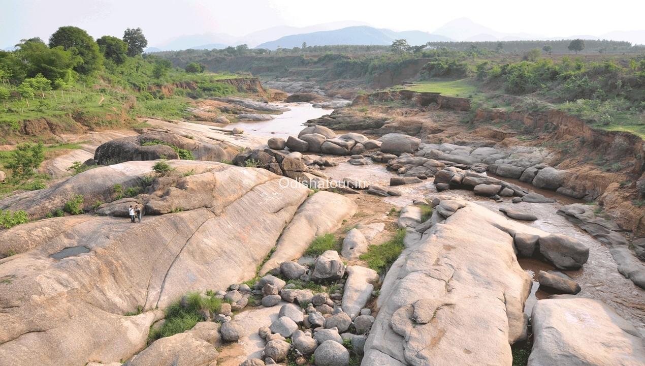 Hatipathar waterfall