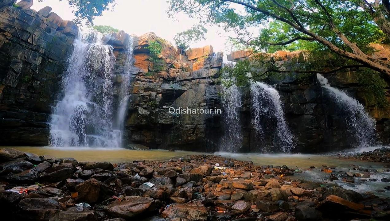 Aapkhol waterfall, baragarh6
