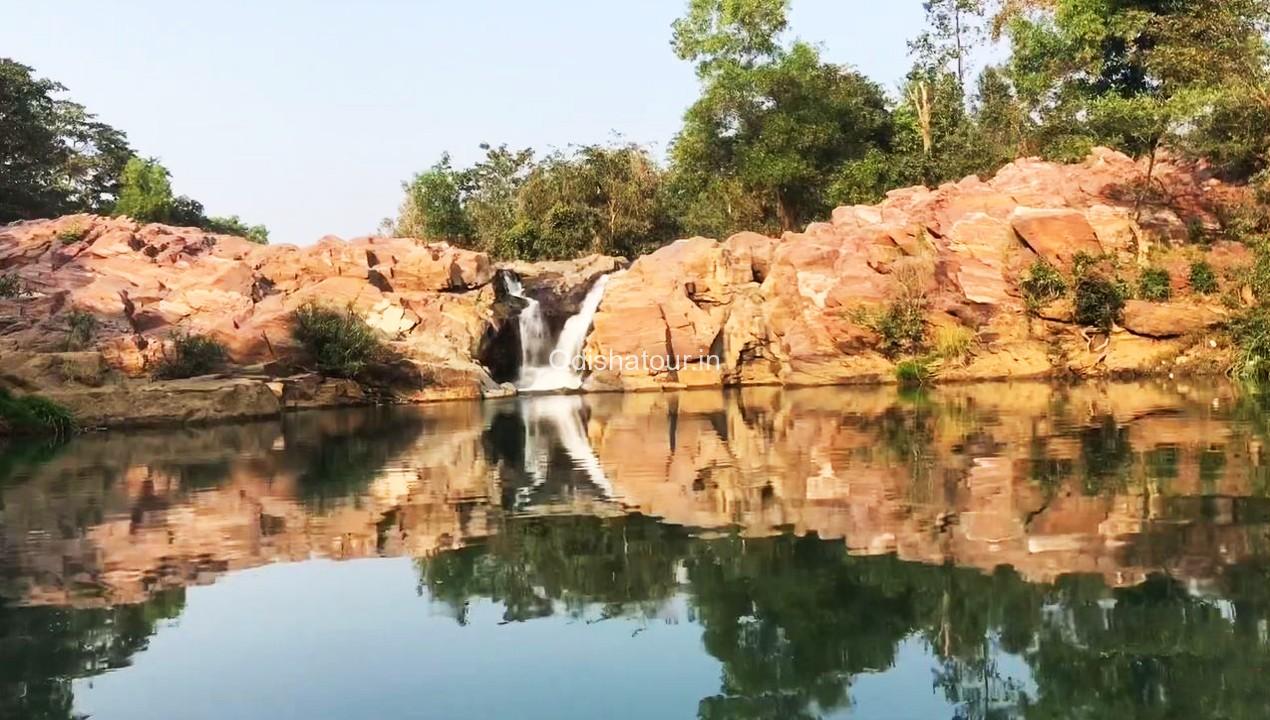 Deogarh Bhai Bhauni waterfall