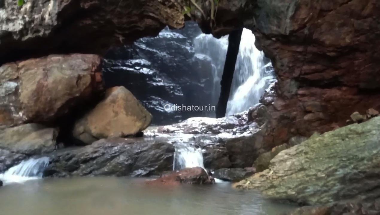 Kuntru Waterfall