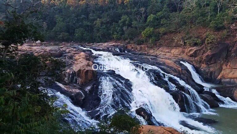 Putudi Waterfall Kandhamal Tourist place