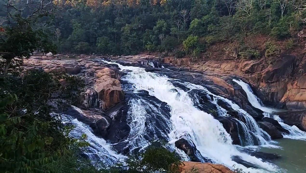 Putudi Waterfall Kandhamal Tourist place