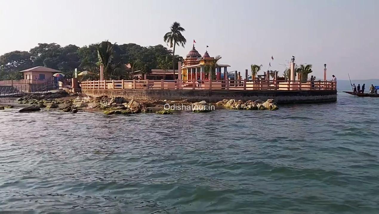 Temple is in the island