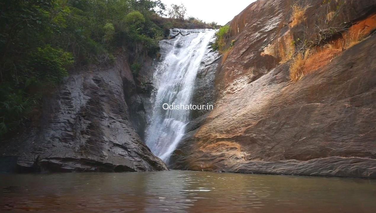 Hatipathar Waterfall