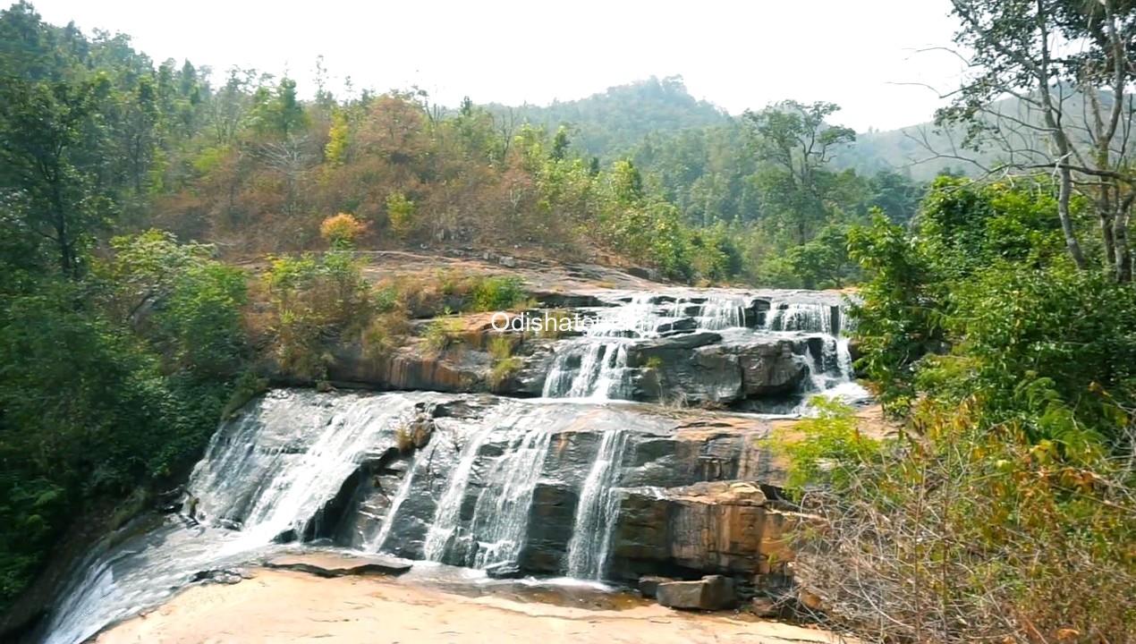 Hatipathar waterfall
