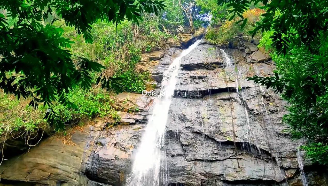 narsinghpur waterfall