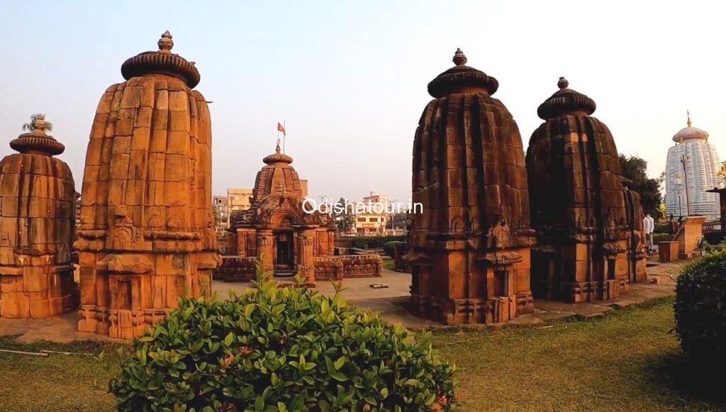 Bhubaneswar Tourist Places & Famous Temples | Odisha Tour