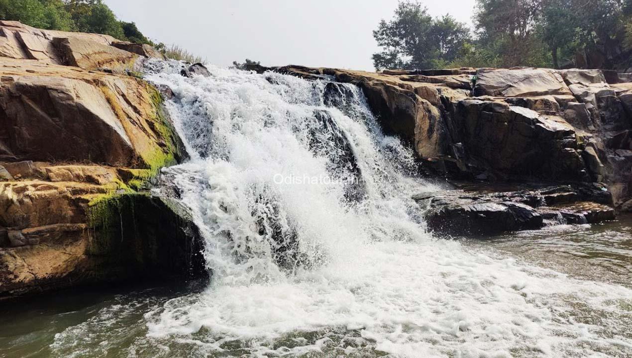 Read more about the article Jimidipeta Waterfall, Rayagada