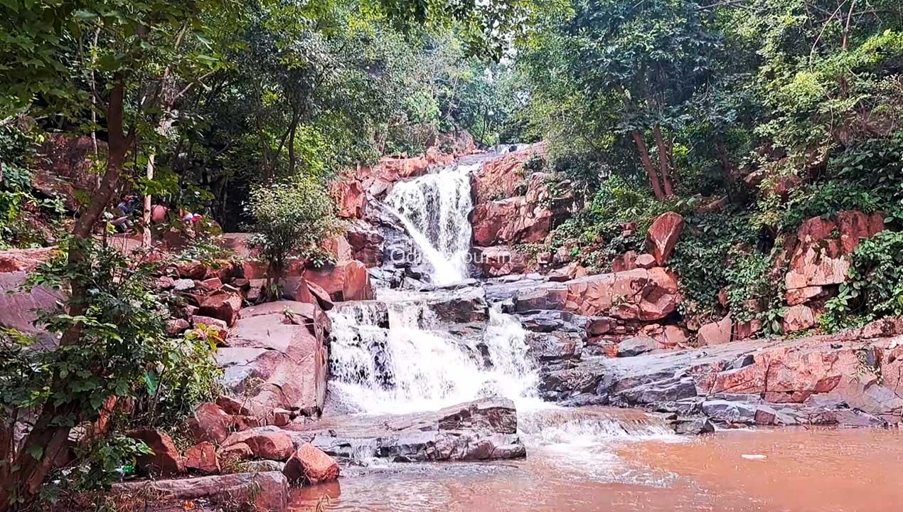 Read more about the article Asurghati Waterfall, Rairangpur, Mayurbhanj 