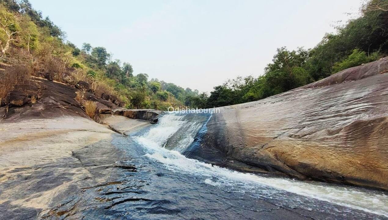 Read more about the article Kicherlang Waterfall, Nuagada, Gajapati