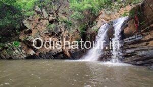 Read more about the article Deojharan Waterfall, Jujomura, Sambalpur