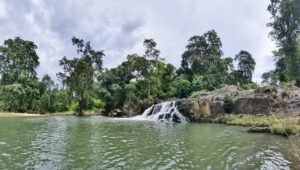 Read more about the article Akhayasila Waterfall, Rourkela, Sundargarh