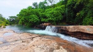 Read more about the article Rani Chuan Waterfall, Bargarh